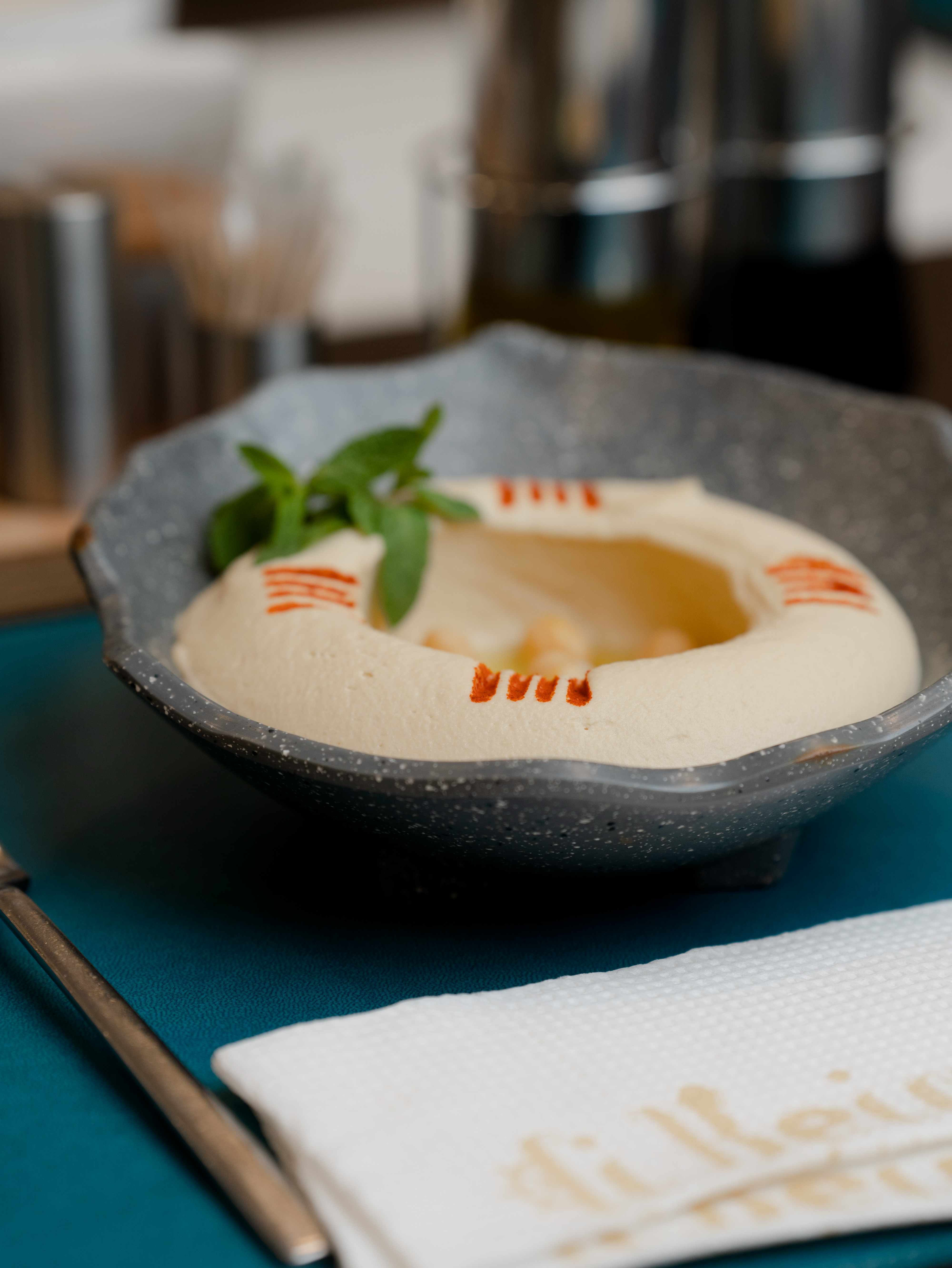 LI BEIRUT - Image 2